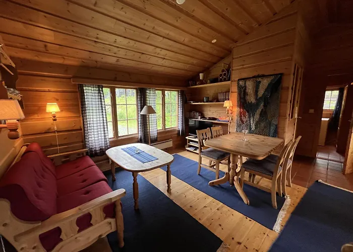 Koselig Sentral Eldre Med Peis Сasa de vacaciones *